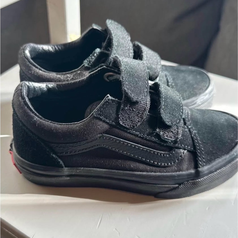 Vans Kids Black Velcro Old Skool Sneakers